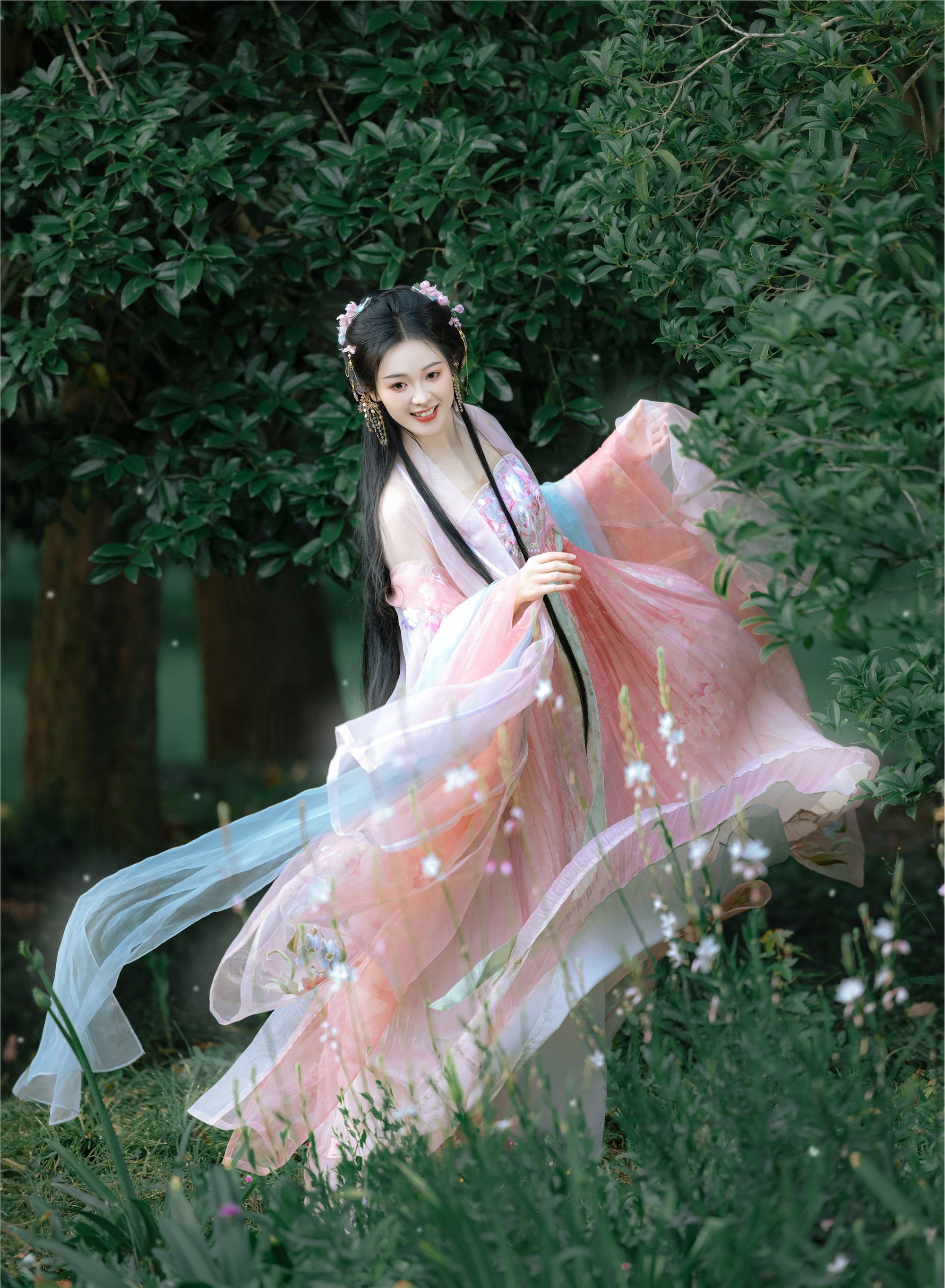 YITUYU艺图语 2025.01.29 春日的风 媛媛